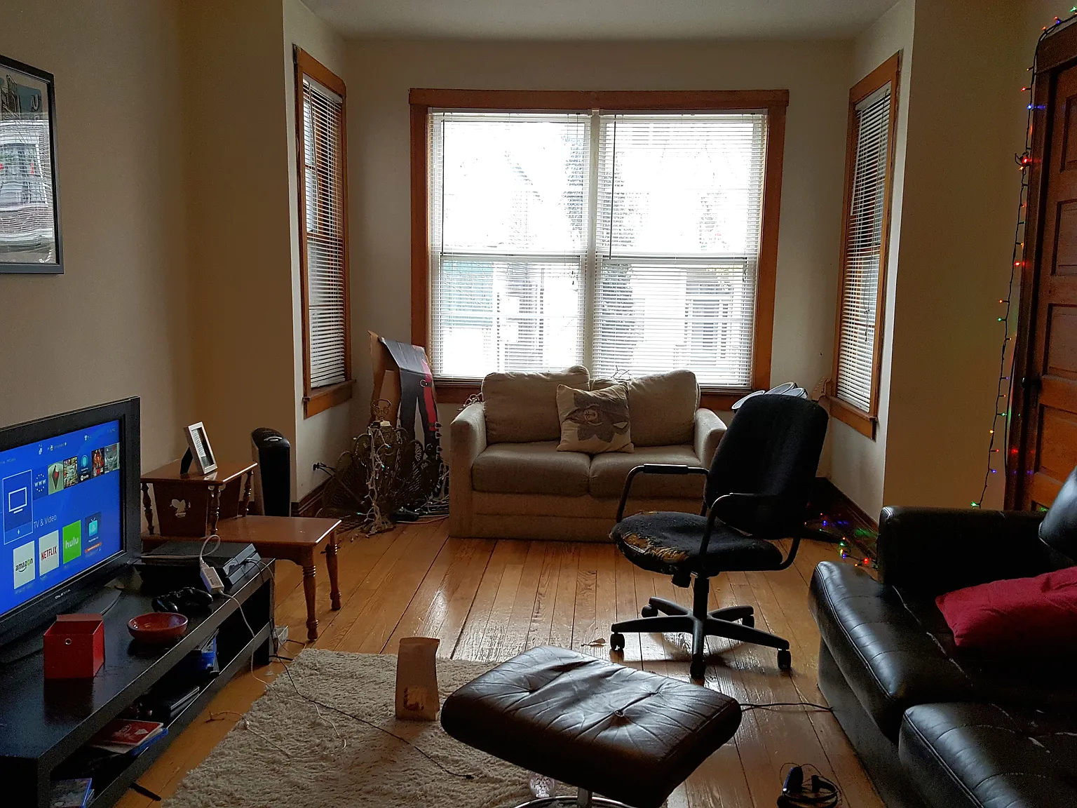 2 bed, 1100 sqft, $2,090 — Photo 2