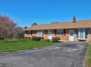 1009 Faustina Dr, West Chester, PA 19382