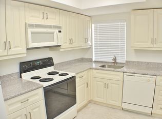 22209 SW 64th Way, Boca Raton, FL 33428