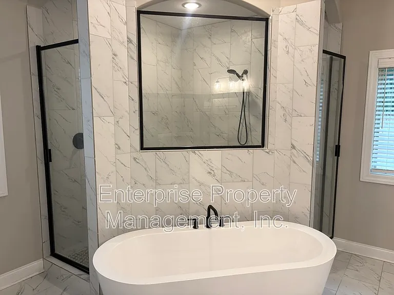 564 Holden Dr — Photo 11
