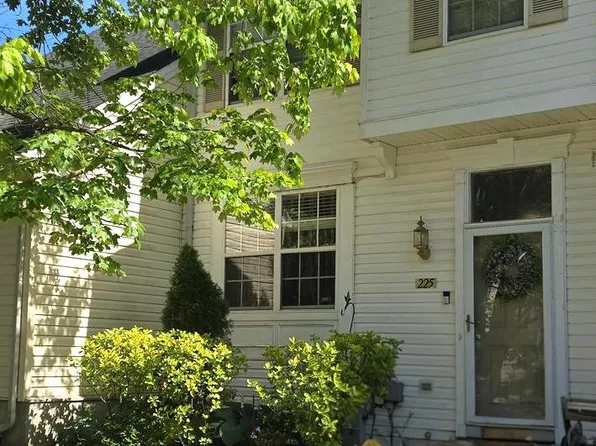 225 Woodland Green Way, Aberdeen, MD 21001