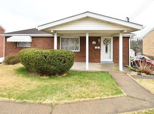 1255 Edgewood Dr, Homestead, PA