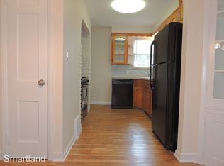 556 Helper Dr, Bedford, OH 44146
