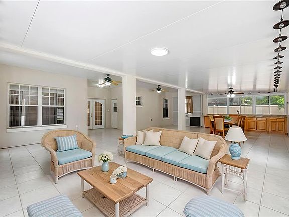 5th image of 1557 BLACKWOOD AVENUE