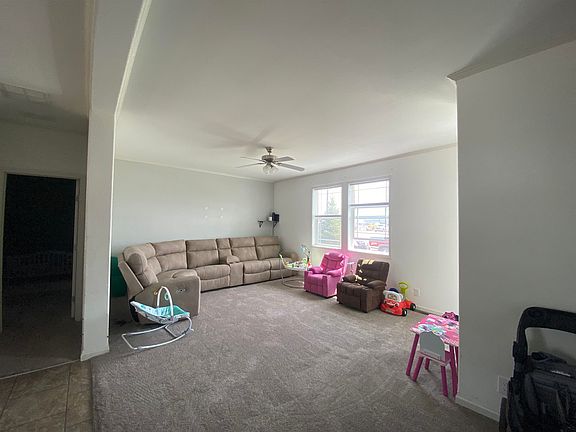 2nd image of 810 Cliff Ave
