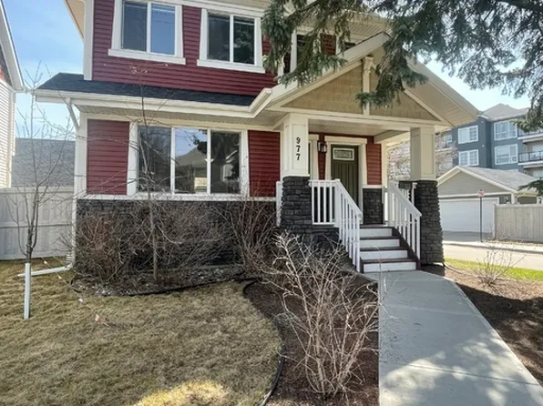 977 Valour Way NW #1A, Edmonton, AB T5E 6P2