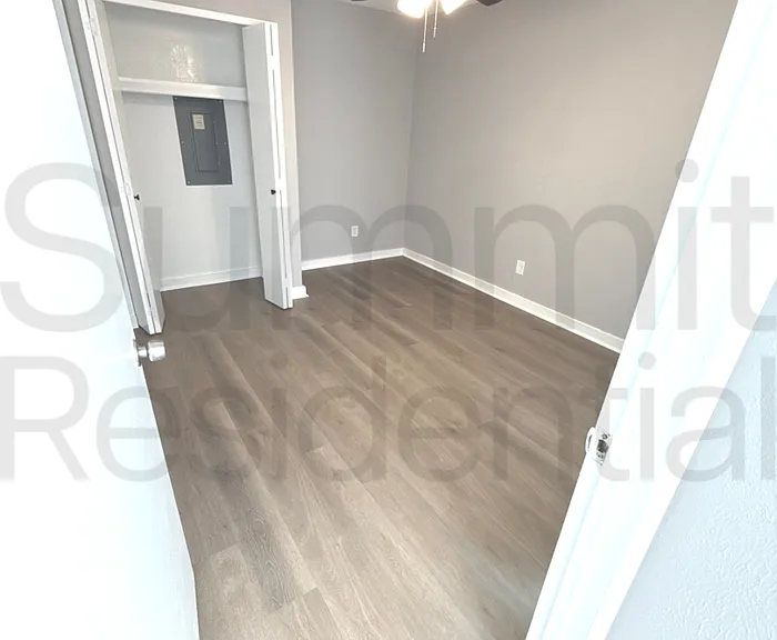 6078 Dooley Dr — Photo 15