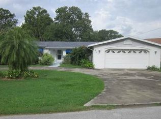 301 Lakeshore Dr, Lorida, FL 33857