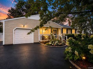 333 Ontario Street, Ronkonkoma, NY 11779