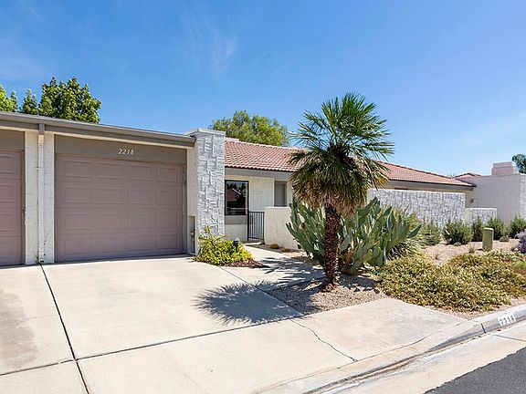 2nd image of 2218 N Sunshine Cir