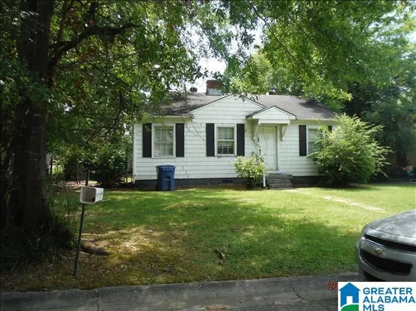 42 Pelham Hts, Anniston, AL 36206