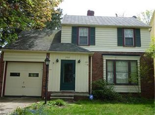 3762 Bainbridge Rd, Cleveland Heights, OH 44118