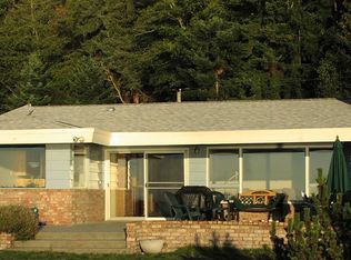 6298 Barr Beach Rd, Freeland, WA 98249