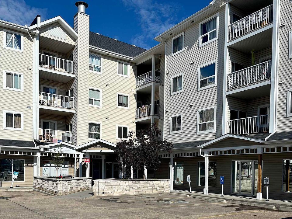 1st image of 4310 33rd St Unit 313