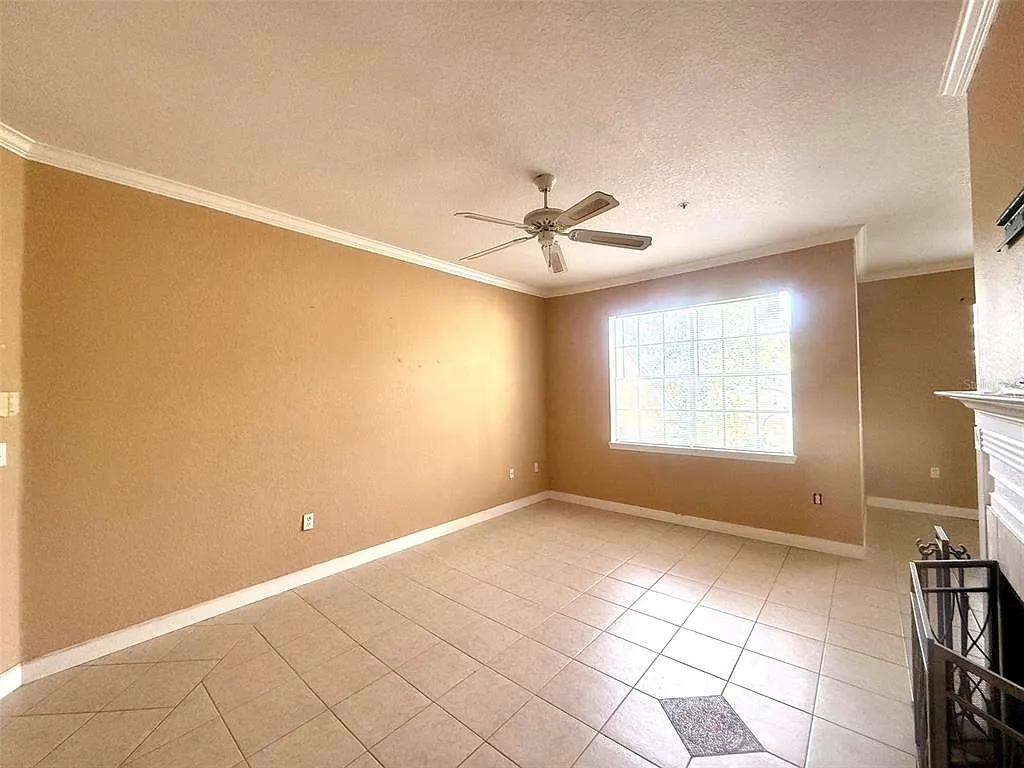 1 bed, 1.0 bath, 854 sqft, $1,400 — Photo 3