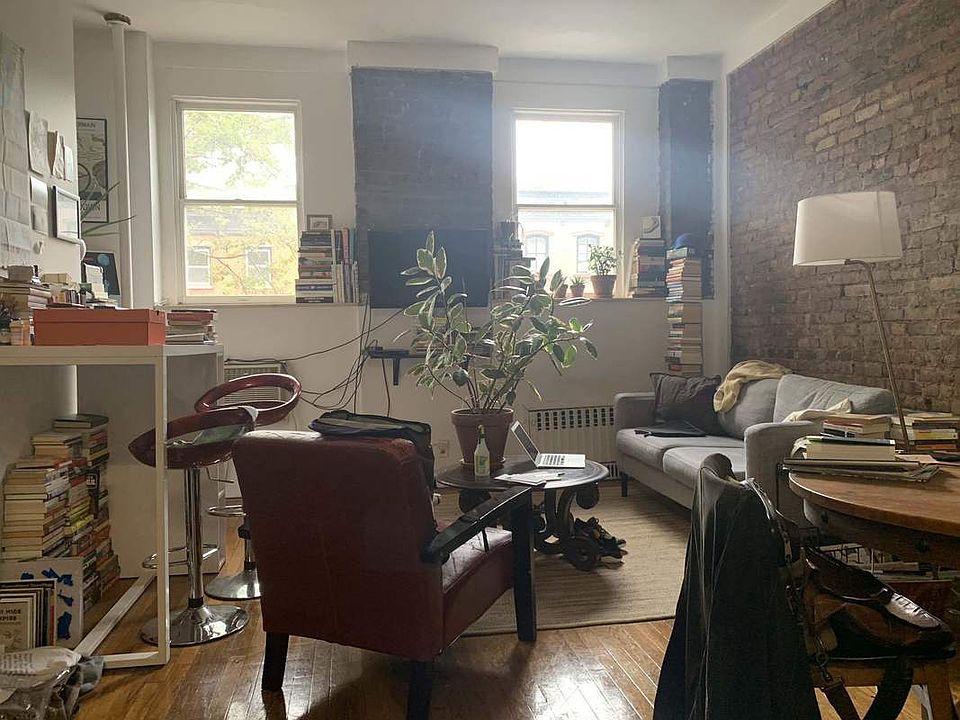 1st image of 46 S Oxford St APT 5