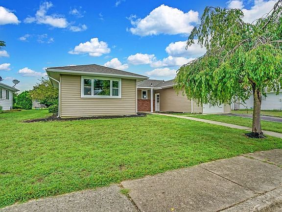 2nd image of 256 Barbados Dr N