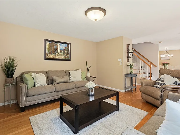35 Millbrook Dr #35 — Photo 9