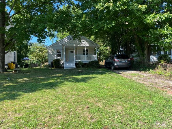 484 Riverview Dr