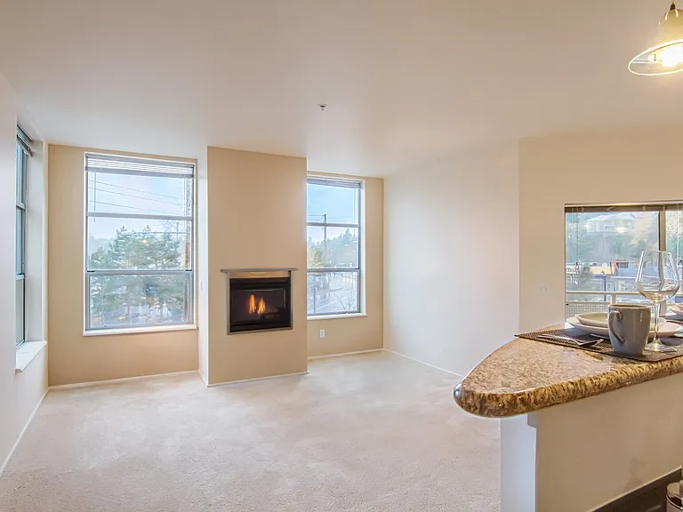 Saffron Apartments — Photo 26