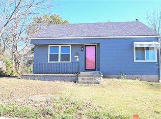 310 S State St, Knob Noster, MO 65336