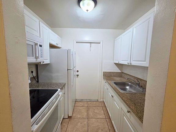 5th image of 3741 SW 1st St #11