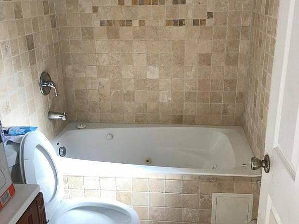 2nd image of 1494 Hicks St #1