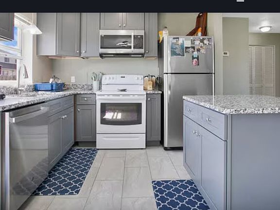 2nd image of 567 Grant Ave #567