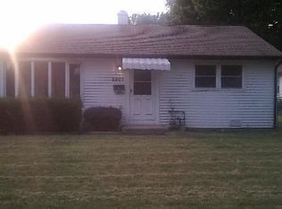 2507 Meadow Dr, Rolling Meadows, IL 60008