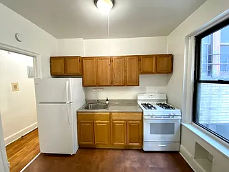 Rented by LRGNY Group, Inc.