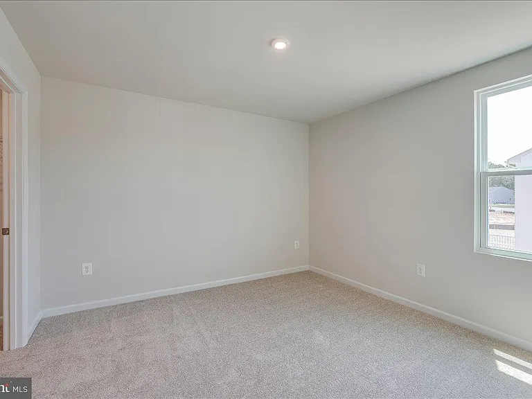 18045 South Village Dr — Photo 23
