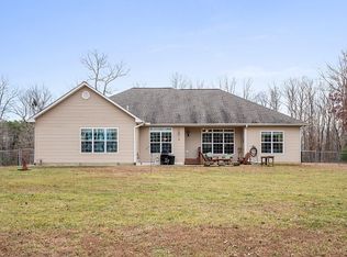 28267 Raccoon Ford Rd, Burr Hill, VA 22433