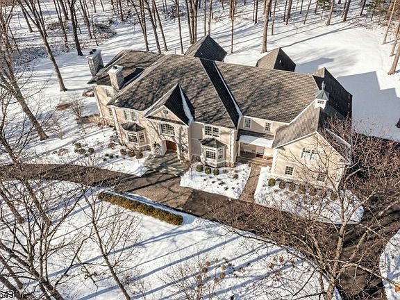 3rd image of 7 Timber Ridge Rd