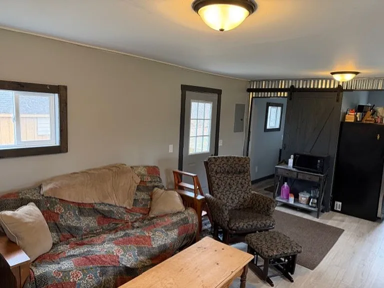 21939 Hillcrest Dr — Photo 7