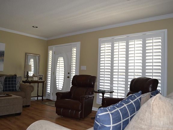 4th image of 115 Oak Hill Dr