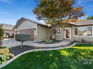 823 E Finch Creek St, Meridian, ID 83646