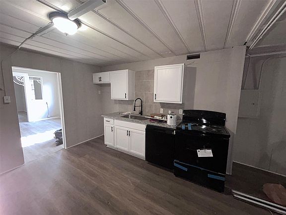 3rd image of 931 9th Ave #1