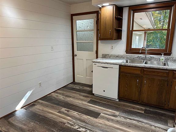 4th image of 8168 Fairfield Causeway Rd