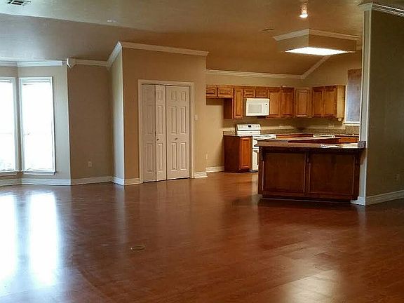 2nd image of 1108 Amberidge Ter