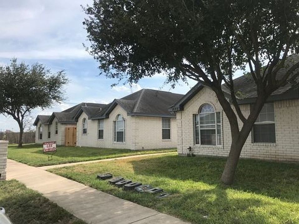 1st image of 405 La Mancha Dr APT 1