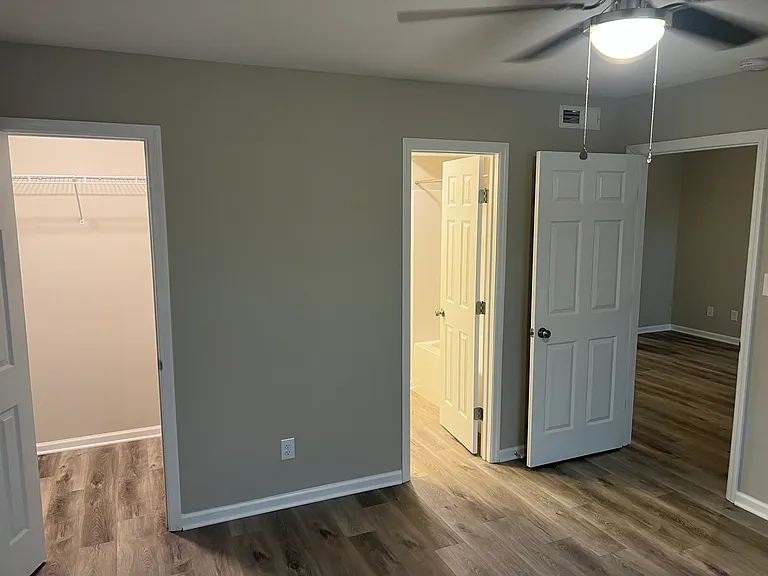 1807 Graymont Ln SW #B — Photo 13