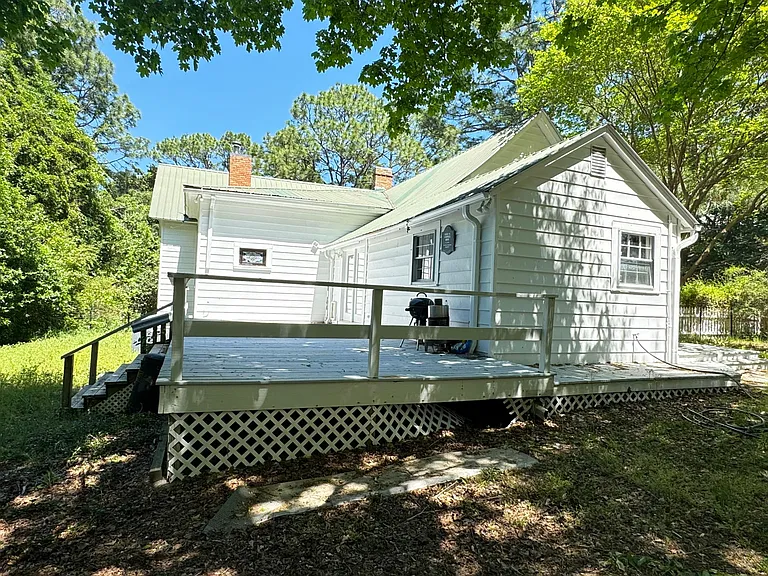 310 E Main St — Photo 16