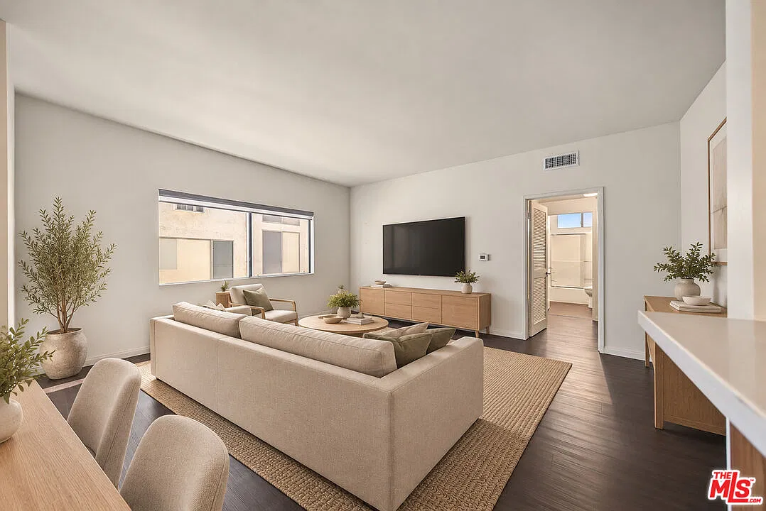 2 bed, 2.0 bath, 1003 sqft, $3,700 — Photo 1