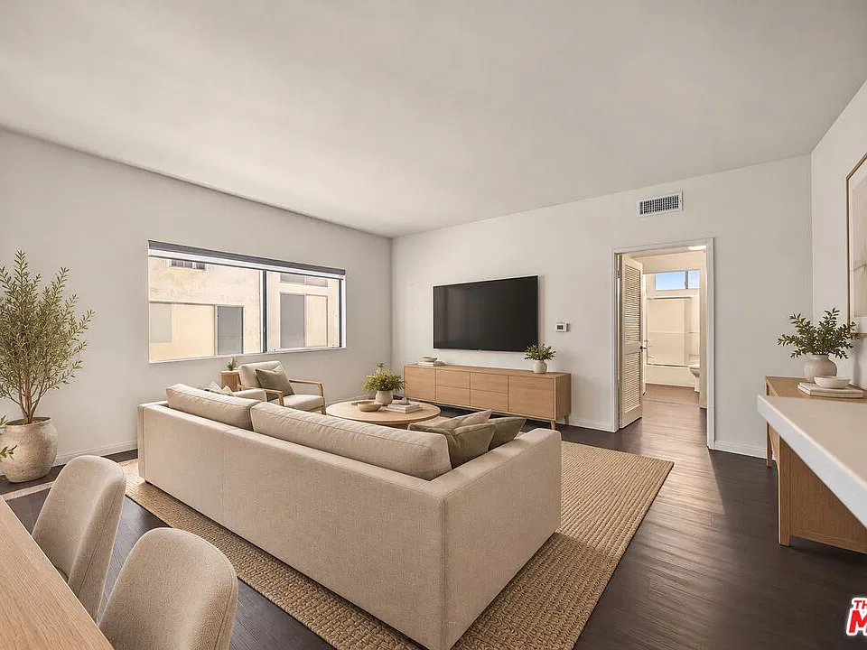 1515 Amherst Ave #205