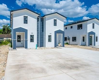 2nd image of 1225 NW 9th Ave #1225