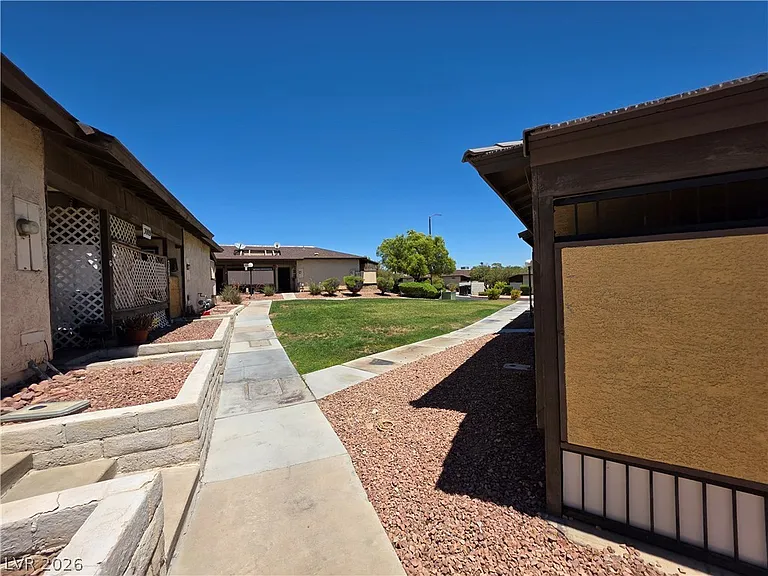 3009 Saint George St #F — Photo 11