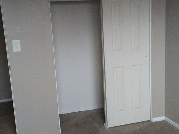 5th image of 1201 River Dr APT 1