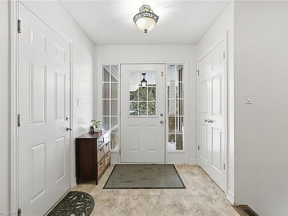 3rd image of 113 Scotts Hill Rd