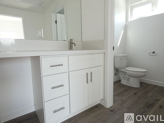 3rd image of 1857 Alsace Ave #1/2