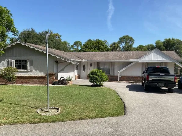 6239 Green Blvd, Naples, FL 34116